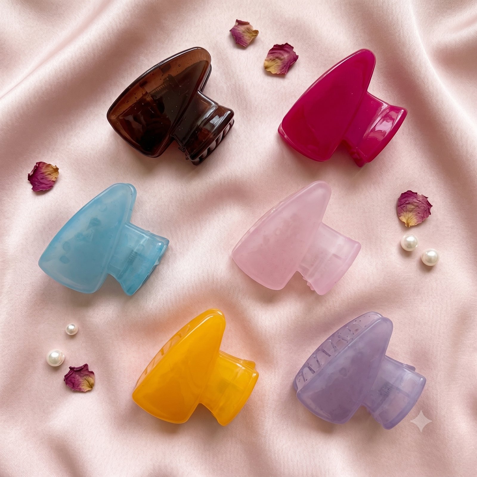 MFH1213 Triangular Jelly Claw Clips - Image 1